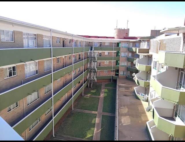 2 BEDROOM PROPERTY TO RENT IN BAILLIE PARK